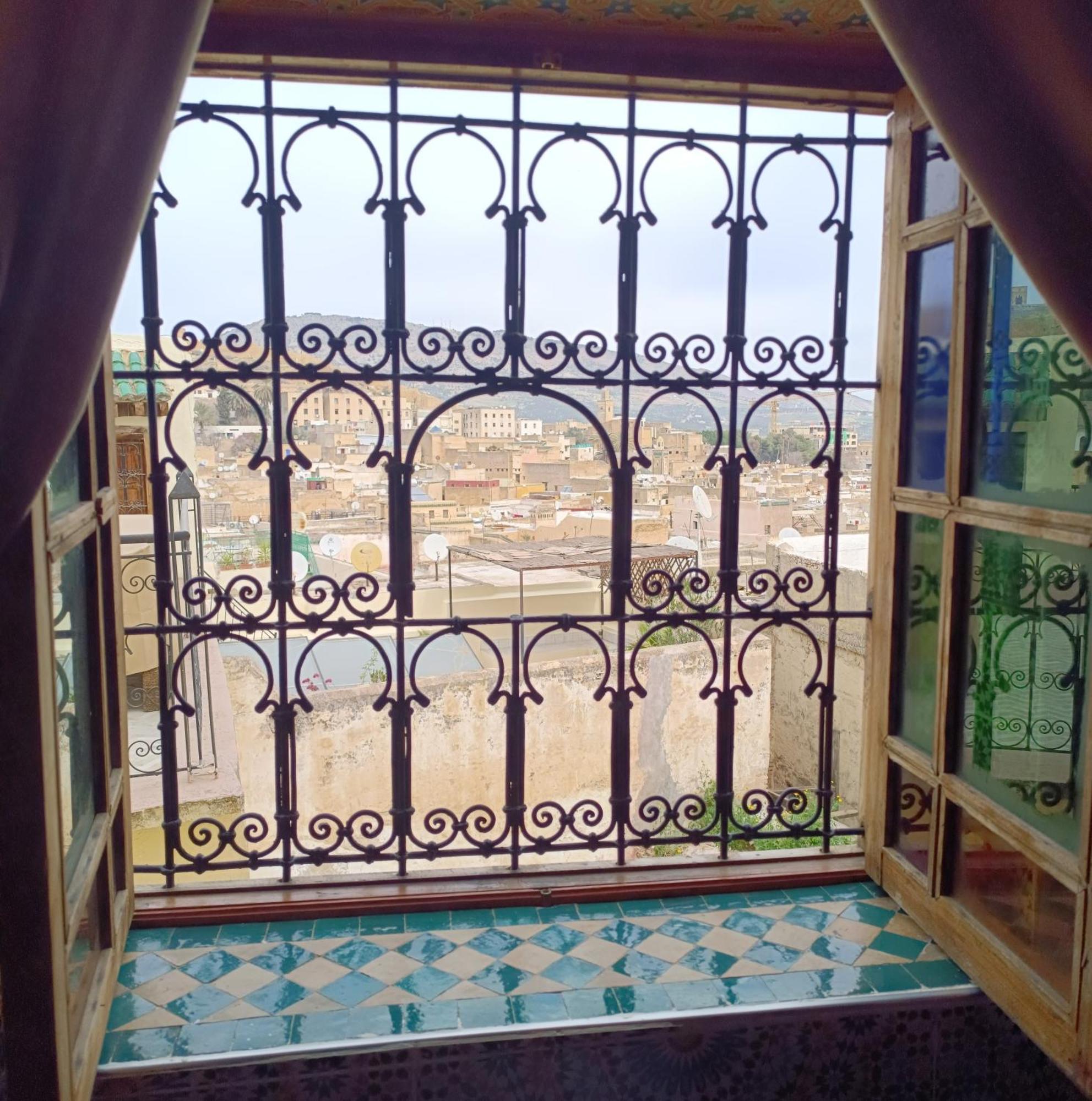 Riad Le Petit Patrimoine De Fès Exteriör bild